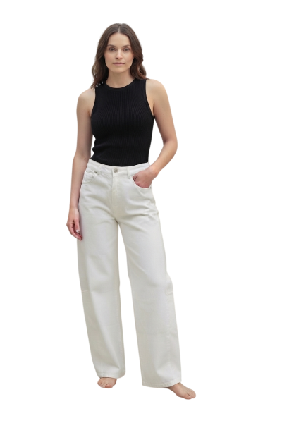ESViViD Damen Jeans im O-Shape, Frontansicht mit 5-Pocket-Style und Knopf