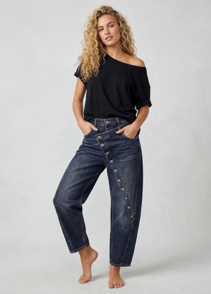 Sexy Woman Lässige Balloon Jeans »Barrel Fit« mit schräger Knopfleiste & High Waist
