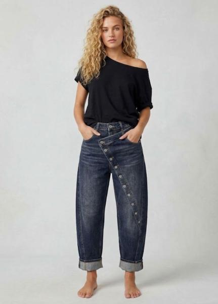 Sexy Woman Lässige Balloon Jeans »Barrel Fit« mit schräger Knopfleiste & High Waist